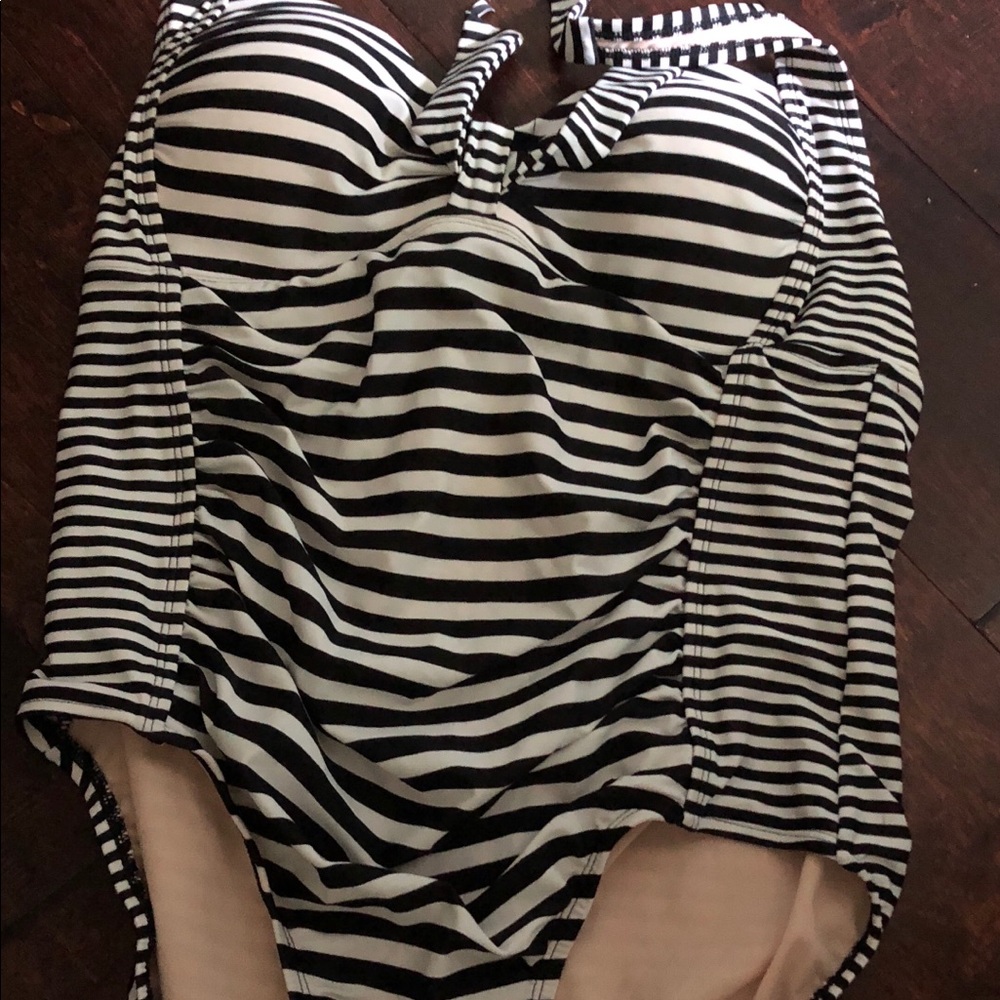 Merona black and white striped swimsuit NEW six XL